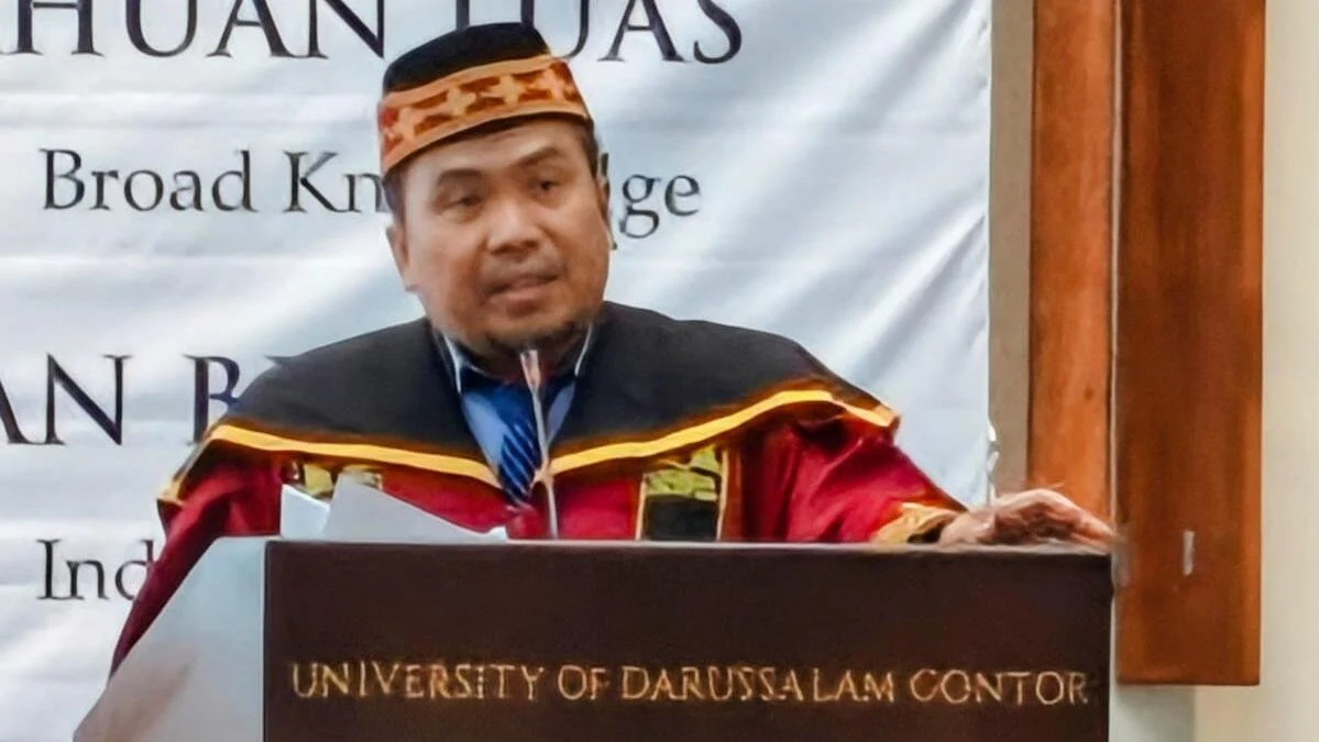 UNIDA Gontor Kukuhkan 4 Guru Besar Baru di Ponorogo